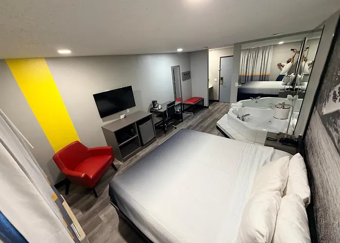 Super 8 By Wyndham Motel 2*