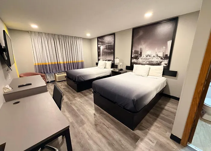 Super 8 By Wyndham Motel